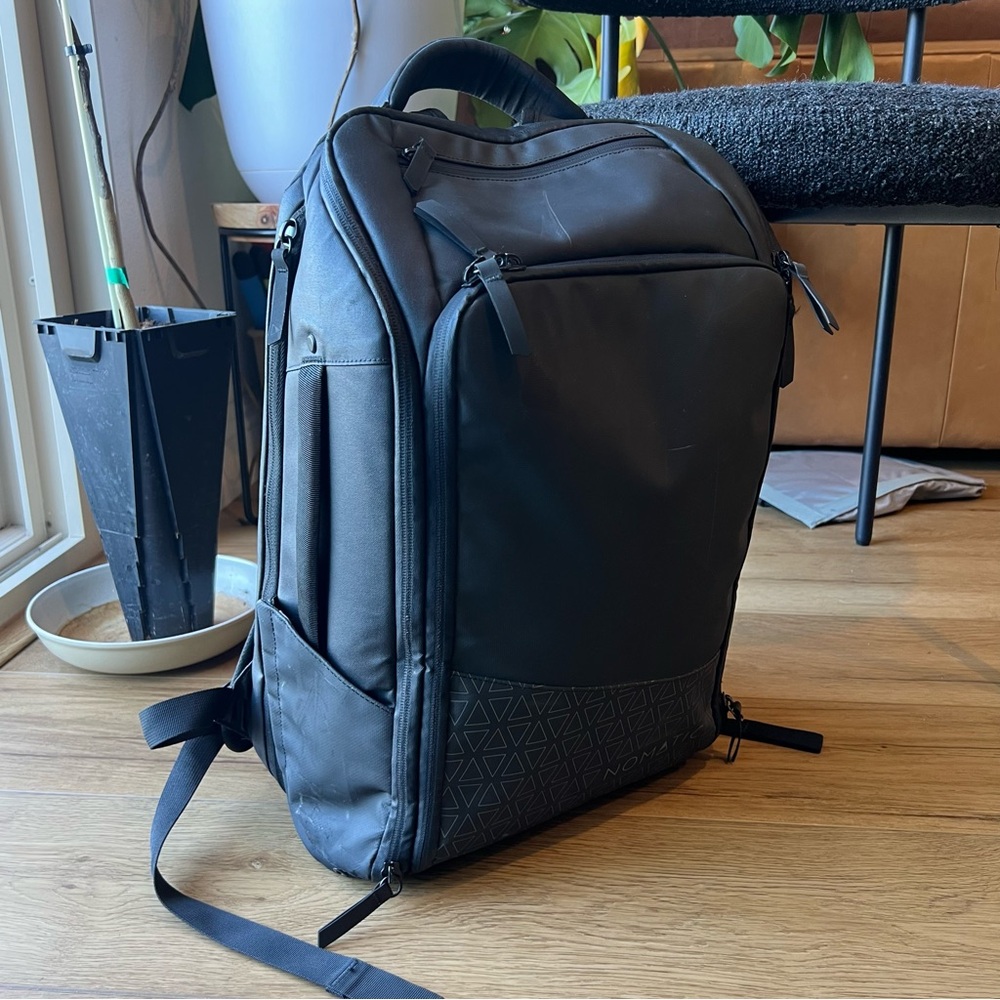 NOMATIC Travel Black Backpack